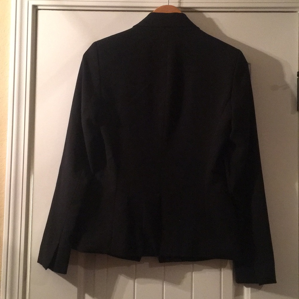 💚SOLD💚NEW YORK & COMPANY Black suit jacket 0 - Picture 6 of 8